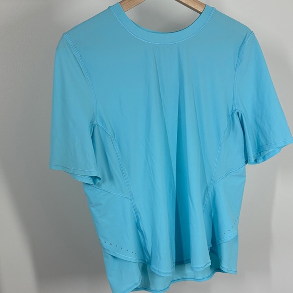 Lululemon UV Protection Fold-Over - Picture 2 of 4